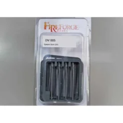 24 Plastic Spears (5cm)